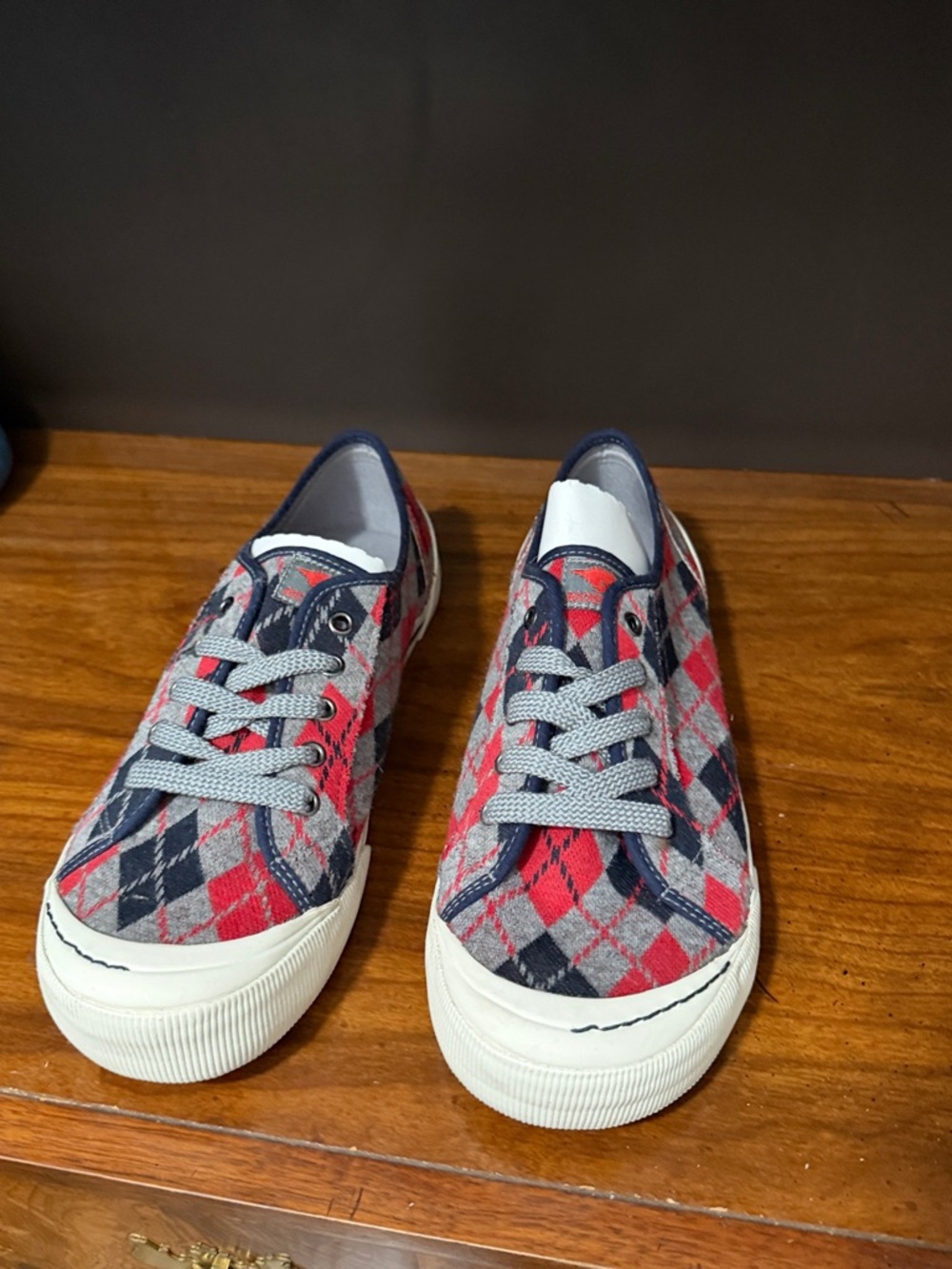 Rocket Dog Argyle Plaid Lace-Up Sneakers - Red & Navy